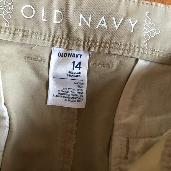 Old Navy Beige pants - Picture 2 of 4